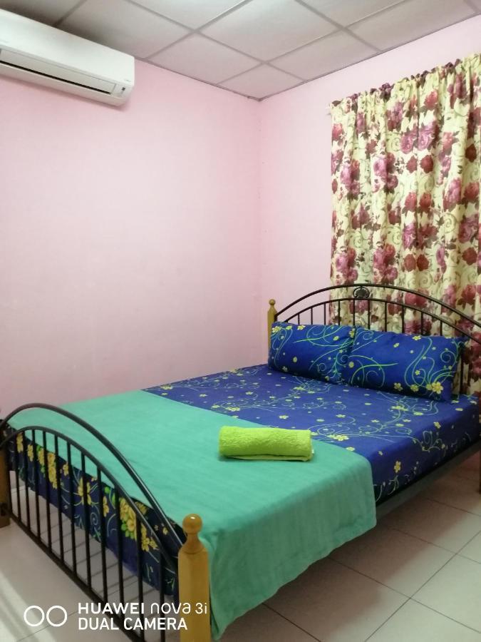Layla Inn 峇株巴辖 外观 照片
