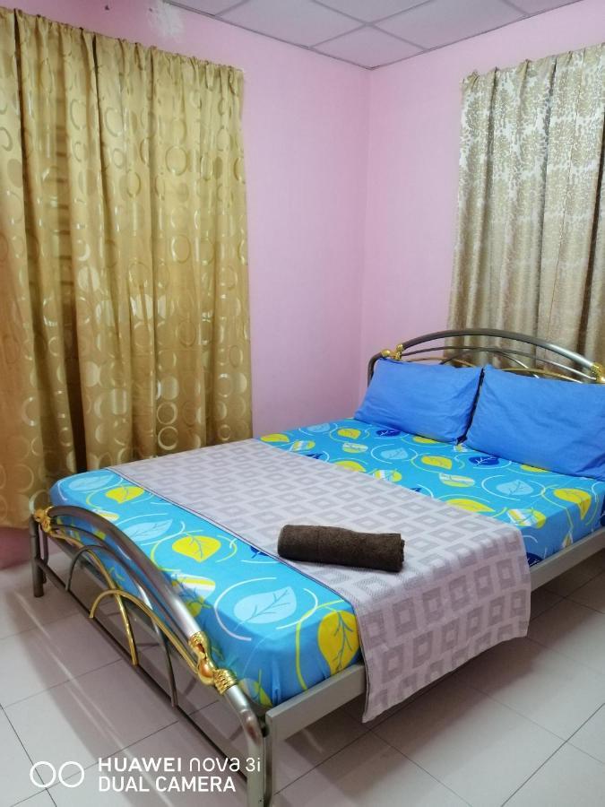 Layla Inn 峇株巴辖 外观 照片